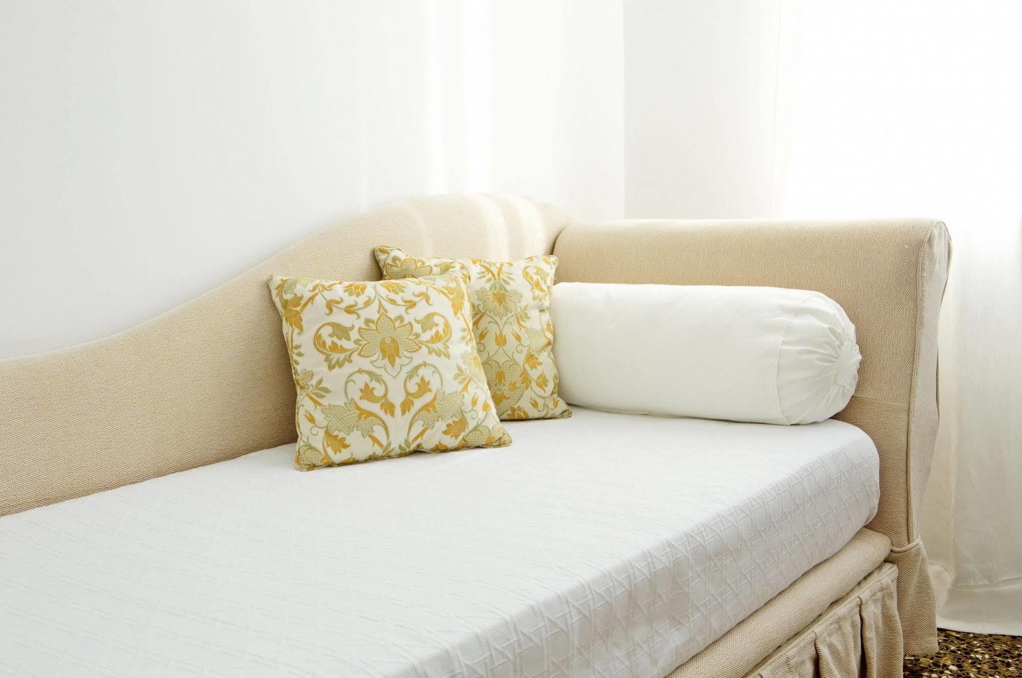 Bed & Breakfast Albaro Genoa