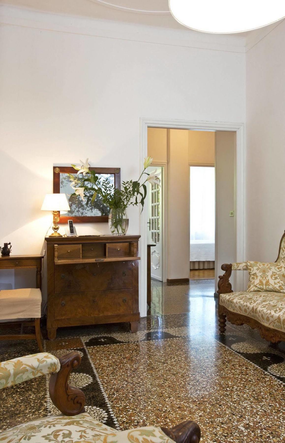Bed & Breakfast Albaro 2*